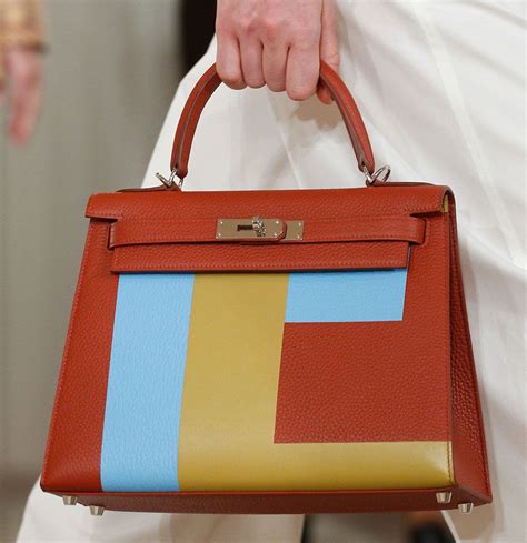 where does hermes manufacture their handbags